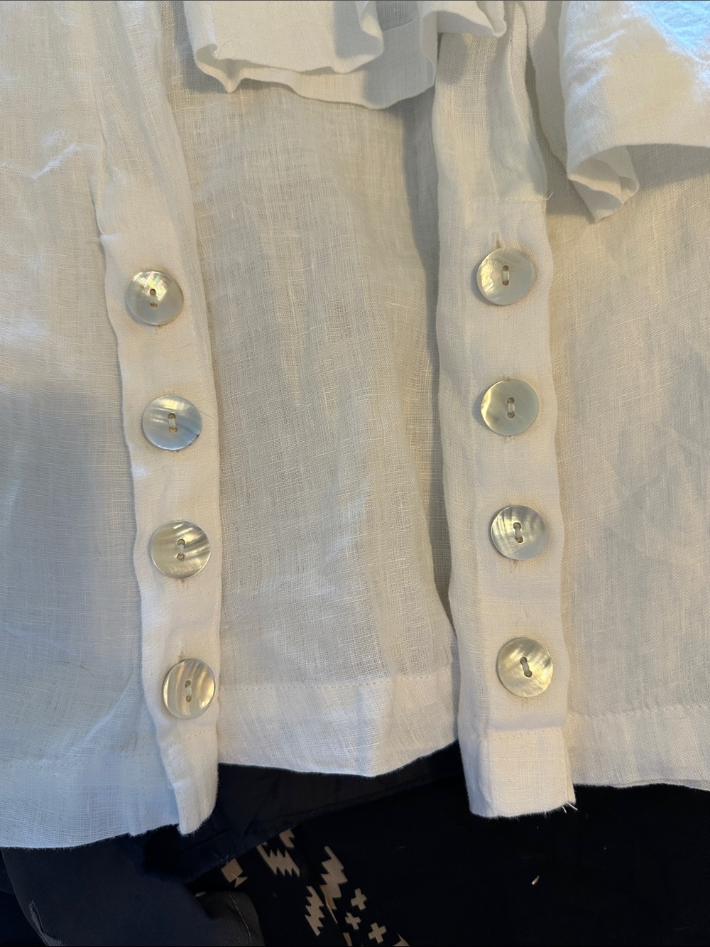Tahari White Linen V‑Neck Collar Tunic with Side Button Detail - Picture 4 of 4